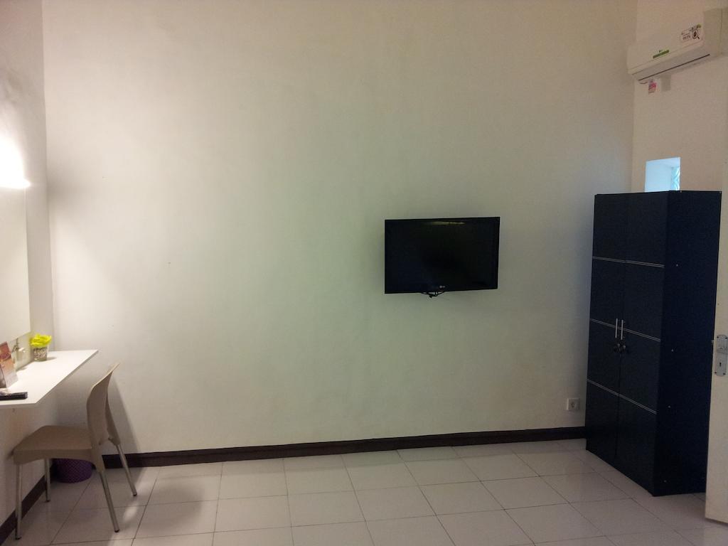 Loxy Inn Surabaya Room photo